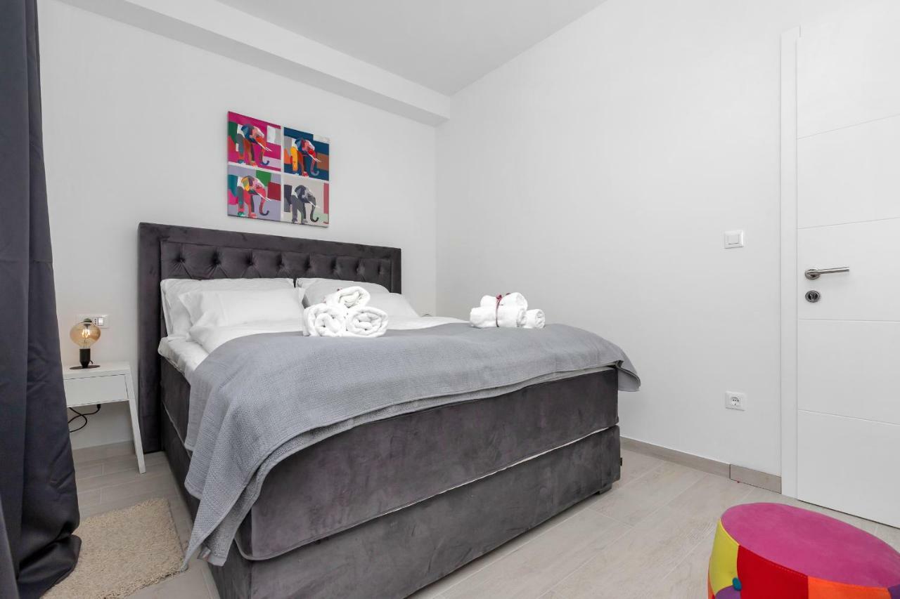 Apartments Morpheus Makarska Eksteriør bilde