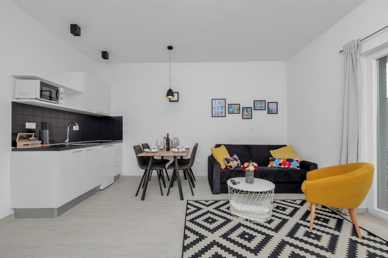 Apartments Morpheus Makarska Eksteriør bilde