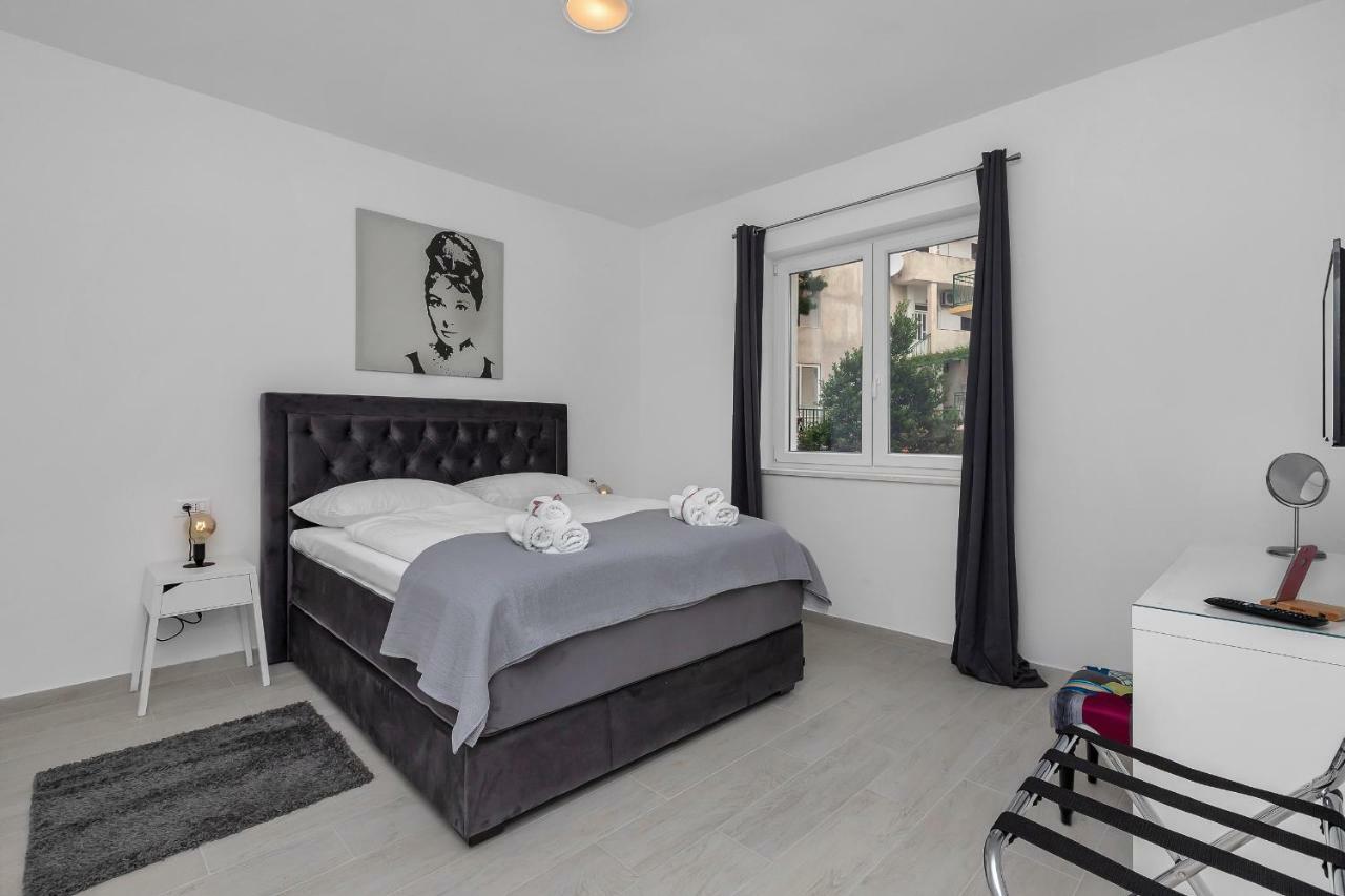 Apartments Morpheus Makarska Eksteriør bilde